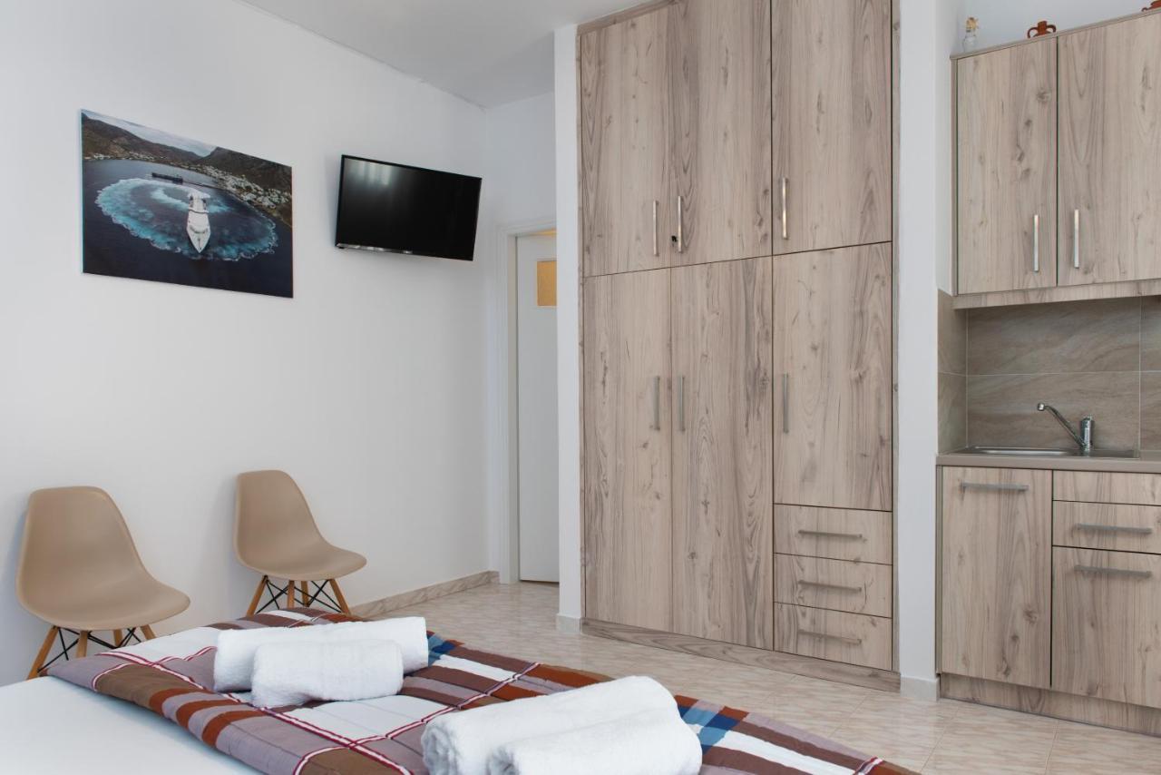 Theodora Rooms Kamares  Bagian luar foto