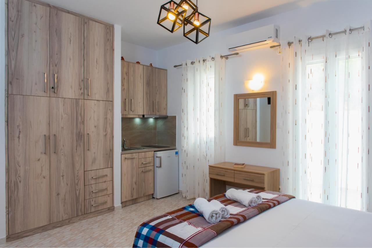 Theodora Rooms Kamares  Bagian luar foto