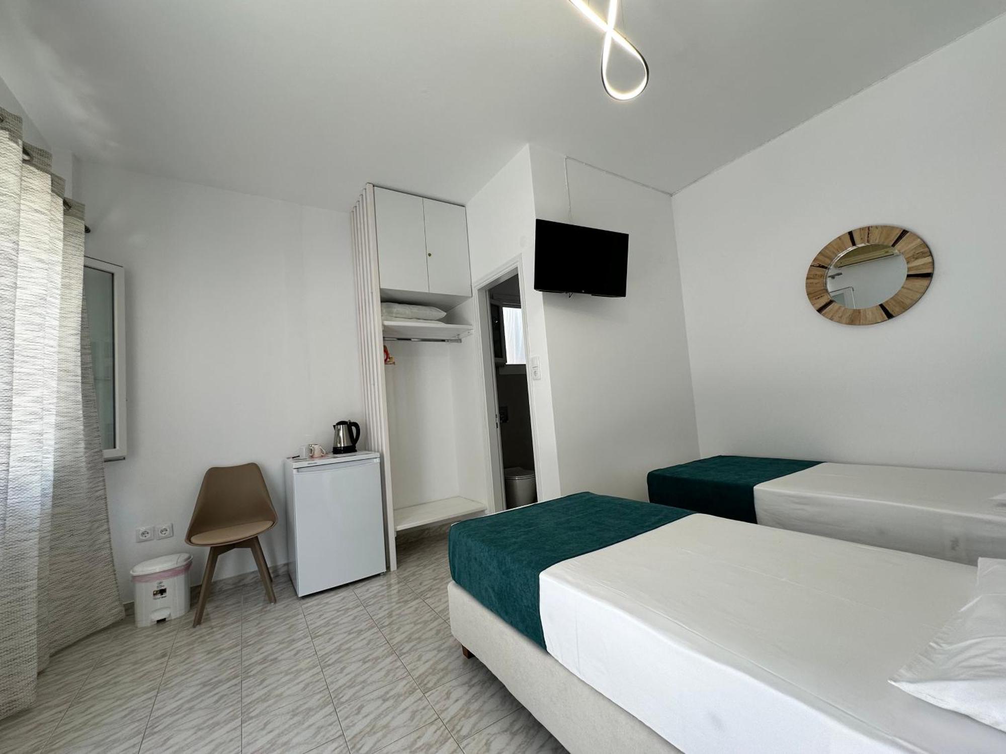 Theodora Rooms Kamares  Bagian luar foto